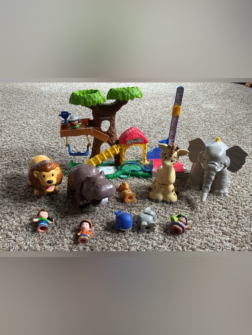 Fisher-Price Little People Big Animal Zoo playset